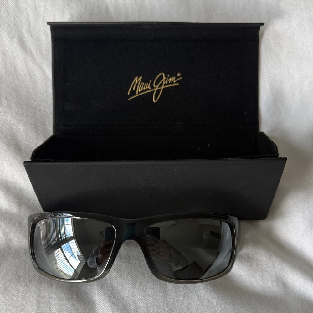 Maui Jim World Cup Sunglasses. Color: Marlin